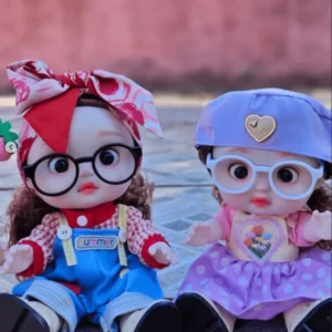 Boneca Dorama 20cm Musical com Acessórios Coloridos – Brinquedo Infantil de Borracha